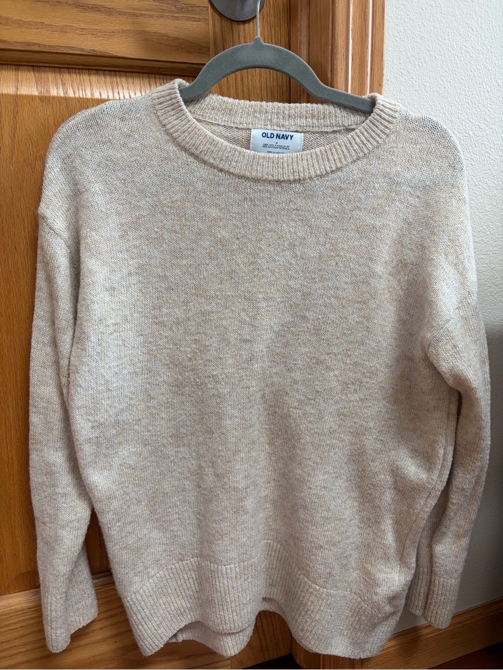Old Navy Heathered Cream Knit Crewneck Sweater